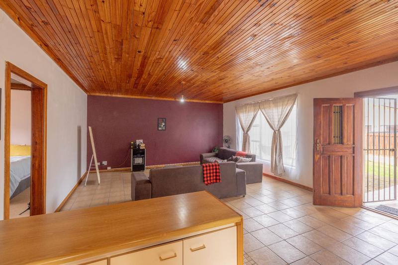 2 Bedroom Property for Sale in Grahamstown Eastern Cape